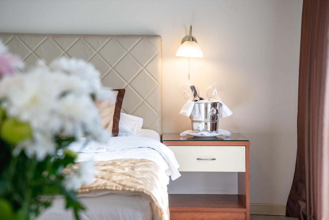 Hotel Novi Sad Extérieur photo