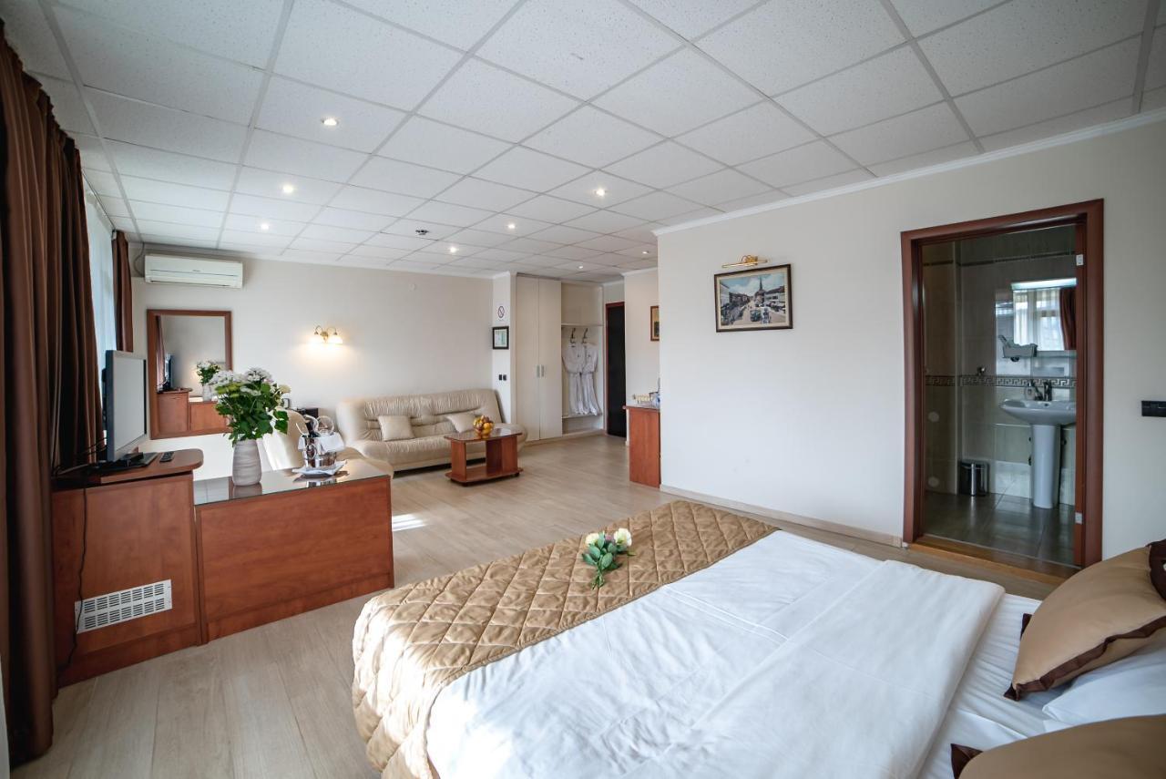 Hotel Novi Sad Extérieur photo